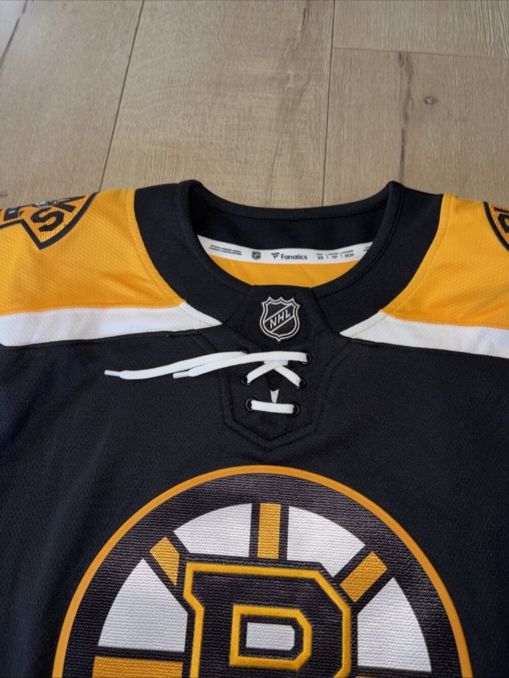 NHL Boston Bruins Fanatics Hockey Jersey Ulimark Size XS Home NWT - Picture 4 of 6